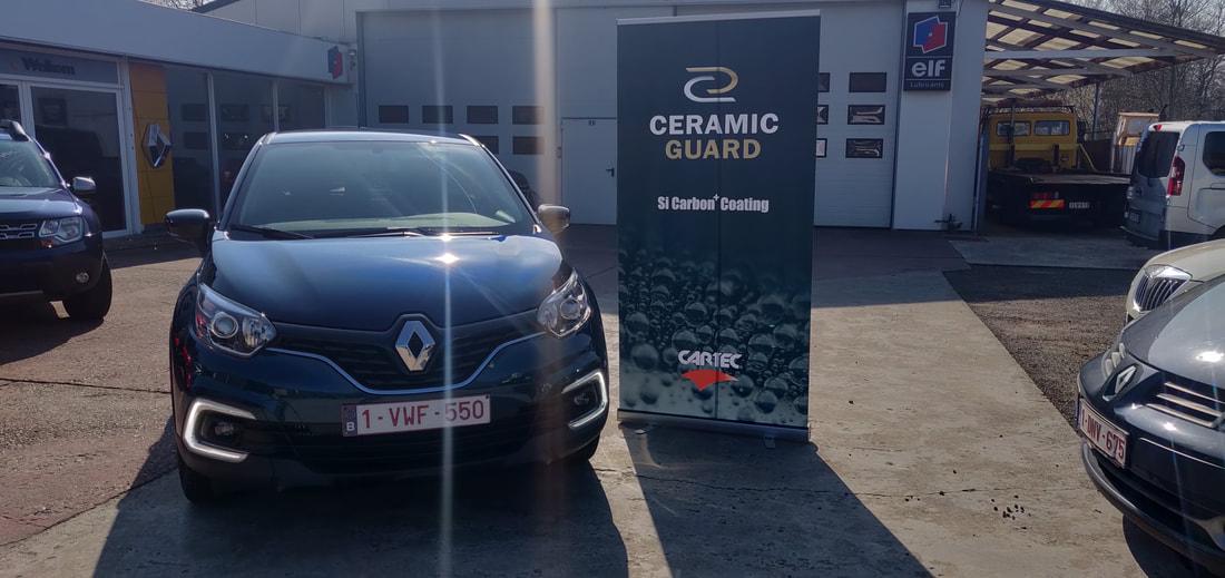 De behandelde Captur voor de garage met Ceramic Guard-banner